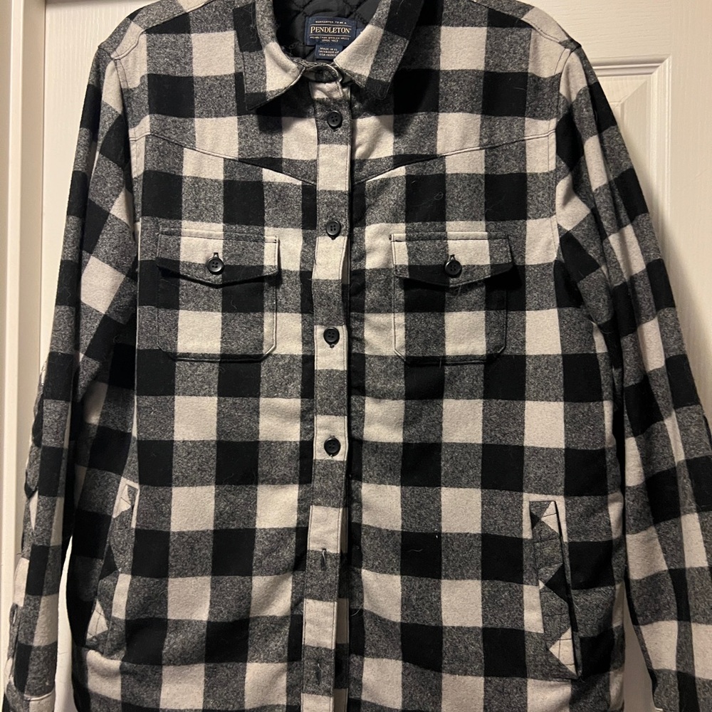 Pendleton Quilted Black Jacket Women’s